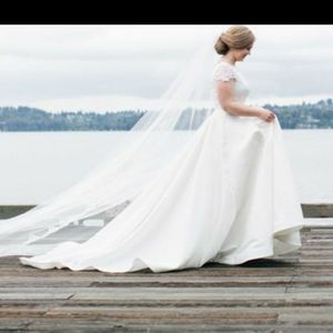 Cathedral Veil (144inches)